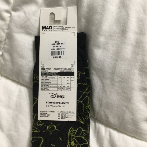 Star Wars Mandalorian socks,  size 7-11 - Picture 2 of 2